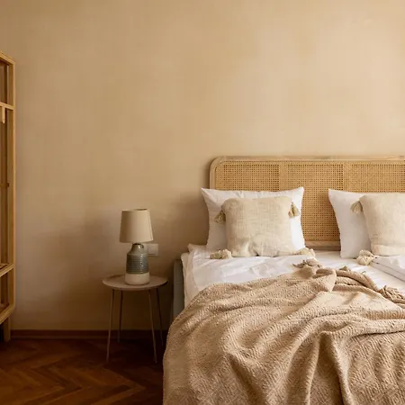 Four Seasons Old Town - Summer Apartment Warsaw